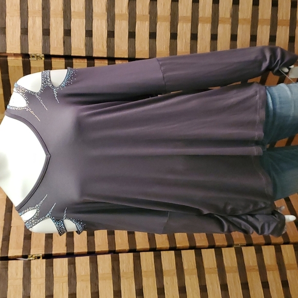 NWT!  Vocal cut out bling shoulder - Picture 3 of 9